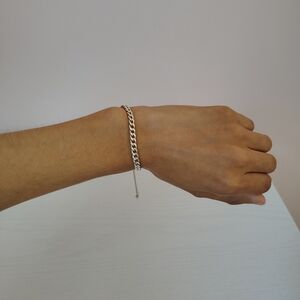 Elegant Silver Chain Bracelet